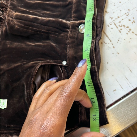 Brown velour mini skirt - Picture 3 of 6